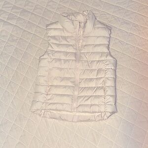 nwot OLD NAVY White Puffer Zip Up Vest Girls Size S (6-7)